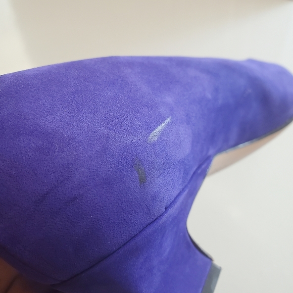 Vintage Charles David Suede Low Heels - Picture 4 of 11